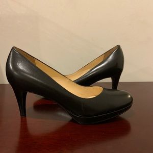 NWT Cole Haan NikeAir Sz 8B Leather Retail $299